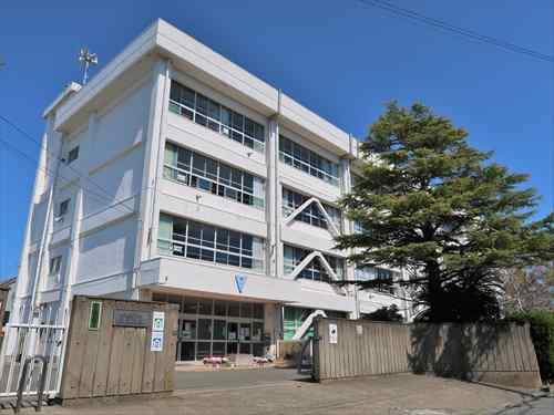 横須賀市立望洋小学校まで1090m