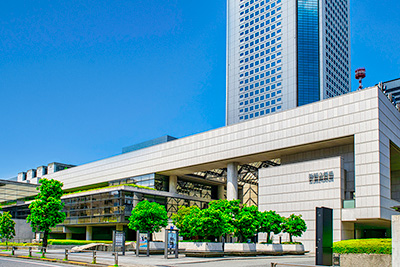 「新国立劇場・東京オペラシティ」