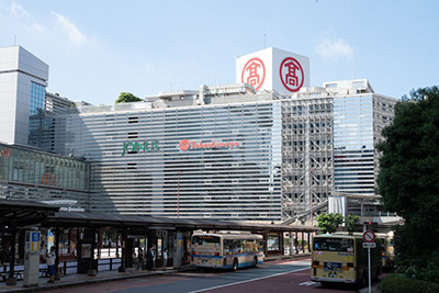 「相鉄ジョイナス」と「横浜髙島屋」