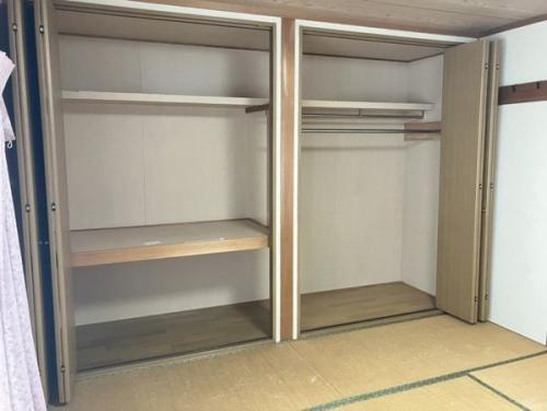 2階和室約10帖　収納