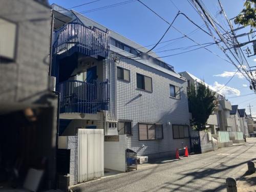 前面道路含む外観