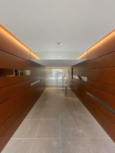 エントランス(オートロック操作盤他)