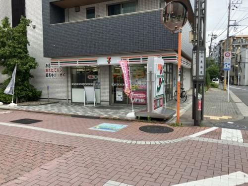 セブンイレブン大森本町2丁目店 約120m