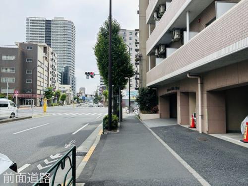 前面道路（2025年5月撮影）