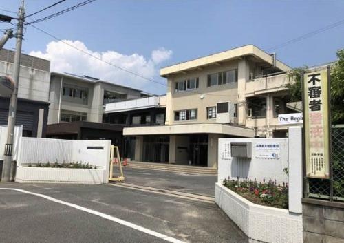 岡山市立操山中学校 約700m