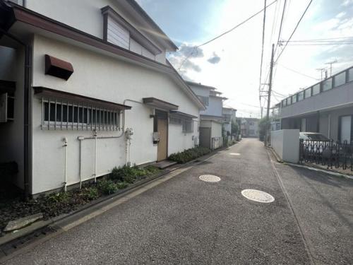 前面道路含む外観 前面道路含む外観