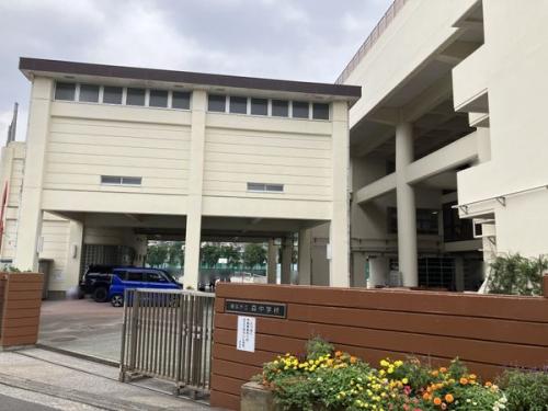 横浜市立森中学校 約130m