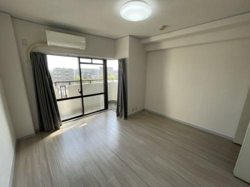 洋室(備品等は価格に含まれません)