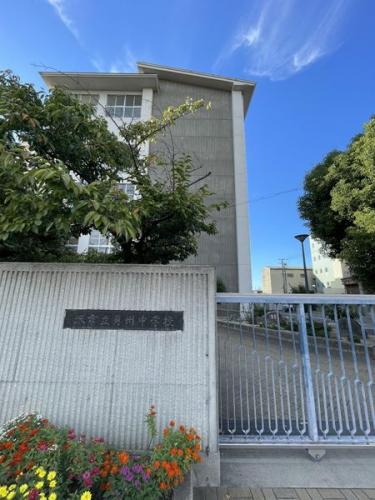 堺市立月州中学校 約300m 堺市立月州中学校 約300m