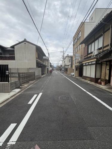 前面道路(南から北方向)