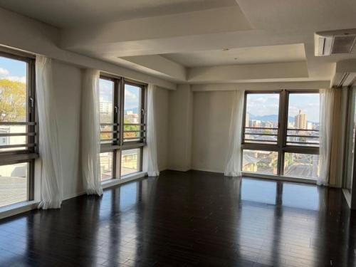 リビングダイニング