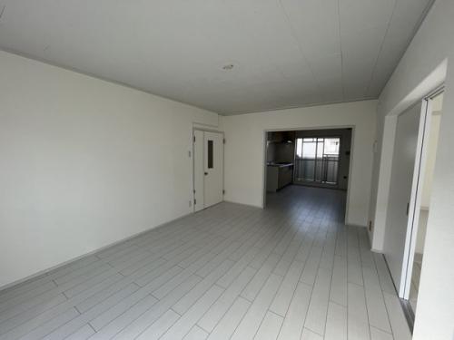 洋室約9.0帖・DK約6.0帖