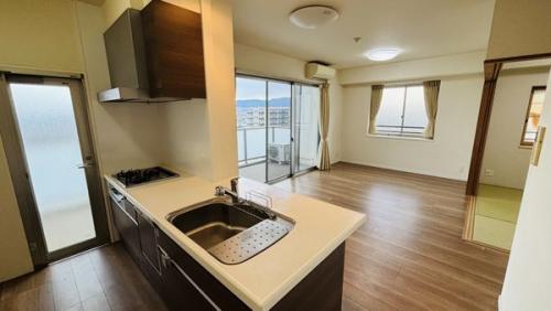 LDK・和室約5.1帖　※備品は価格に含まれます