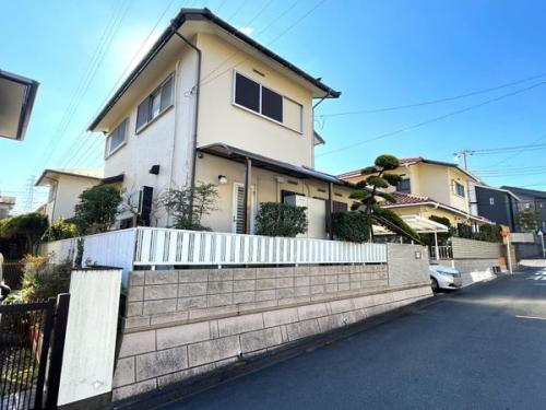 前面道路含む外観