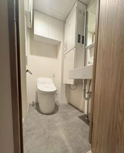 トイレ（地下101号室）