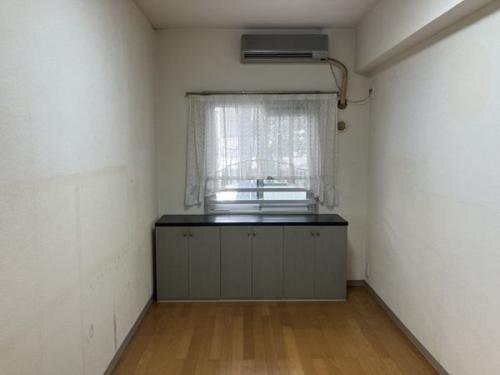 洋室約5.8帖※家具・備品等は価格に含まれません