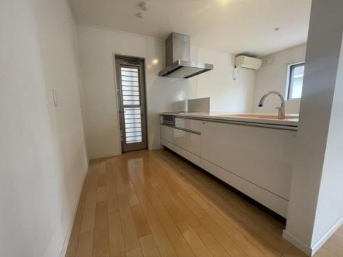 ※備品等は価格に含みます。