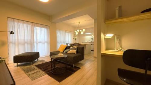 ワークスペース・LDK　※家具・備品等は価格に含まれません