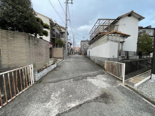 南側公道（幅員約4.9ｍ）