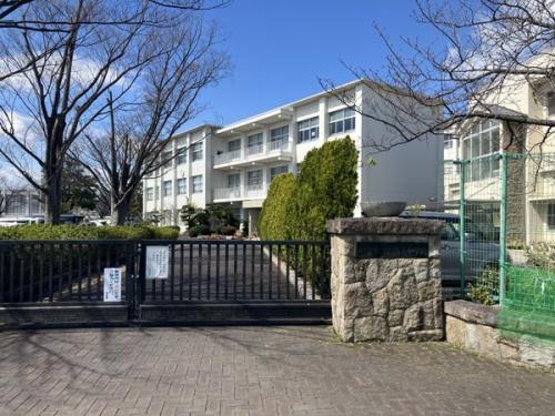刈谷市立依佐美中学校 約2060m