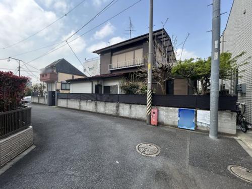 前面道路含む外観