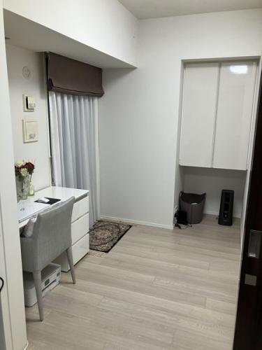 洋室約4.5帖※家具・備品等は価格に含まれません