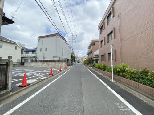 東側道路(2026年5月撮影)