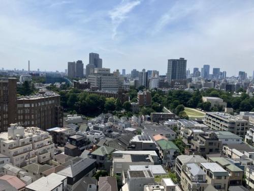 サンルーム北側から北西方向の眺望