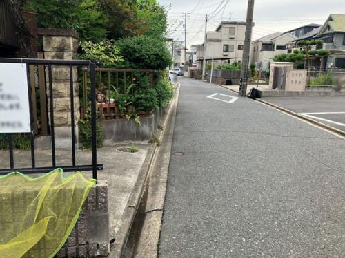 前面道路（対象物件東側から撮影）