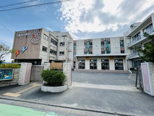 さいたま市立下落合小学校 約910m さいたま市立下落合小学校 約910m
