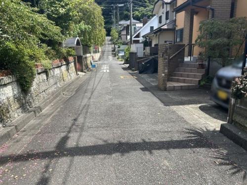 前面道路（西側から撮影）