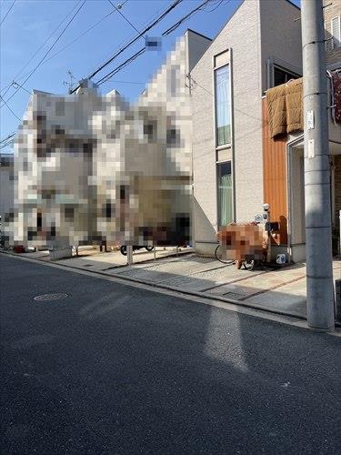 前面道路、外観