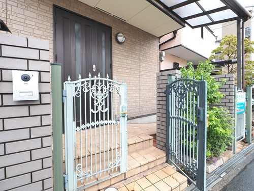 1階_玄関ポーチ