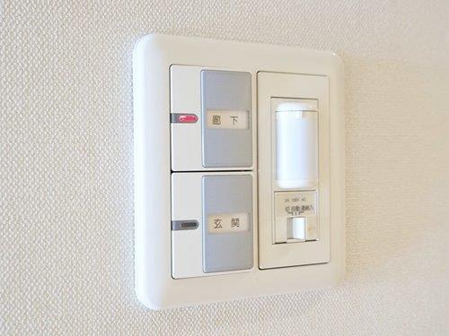 玄関 人感センサー付き照明スイッチ