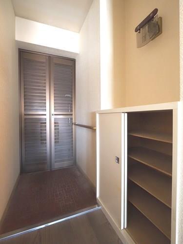 玄関_網戸・下足入