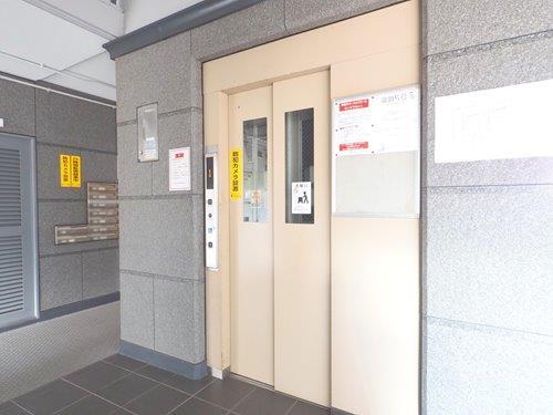 【共用部】1階エレベーター