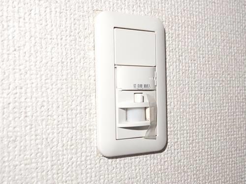 玄関 人感センサー付きライト