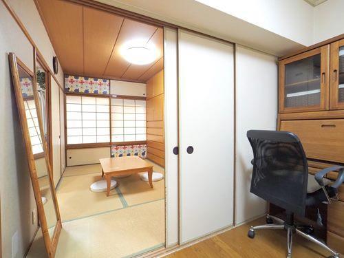 洋室約4.5帖・和室約6帖