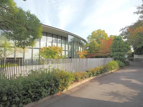 司馬遼太郎記念館 640m