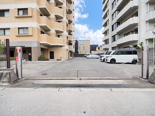 【共用部】駐車場 チェーンゲート付