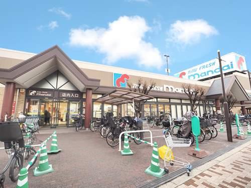 万代巽北店 450m