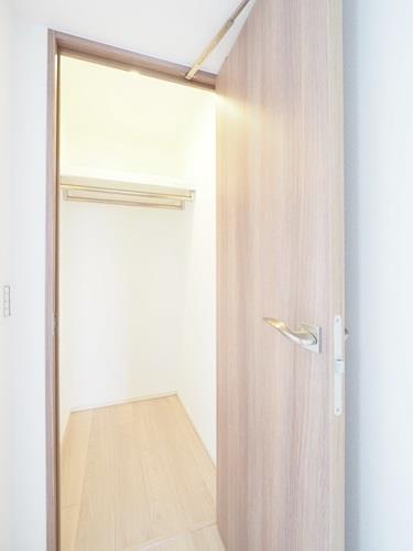 洋室約5帖 ウォークインクローゼット