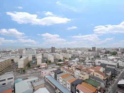 東向きバルコニーからの眺望