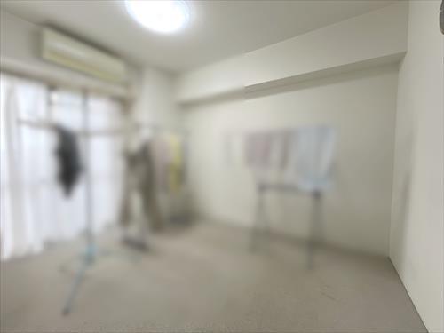 北東側洋室