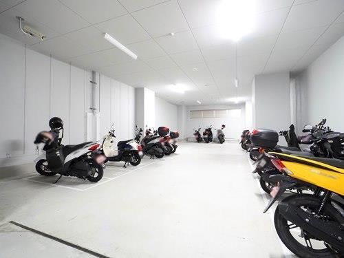 バイク置き場