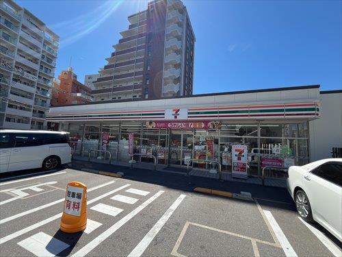 セブンイレブン博多住吉橋店（約240ｍ）