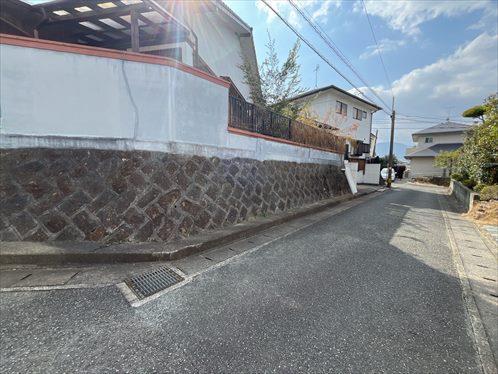 北西側前面道路　（北側から撮影）