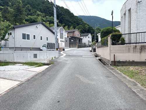 前面道路（別角度）