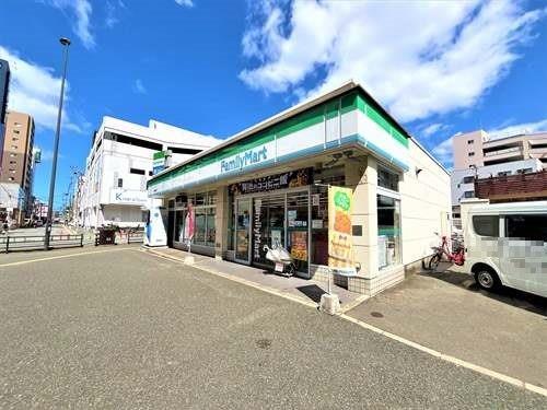 ファミリーマート福岡長浜店（260ｍ）