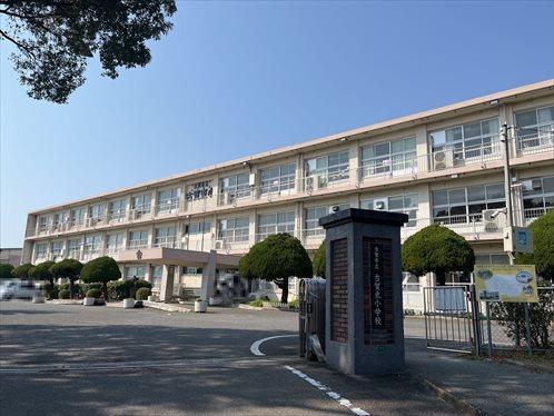 古賀東小学校　2,070ｍ